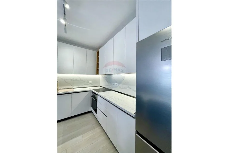 Tirane, jepet me qera apartament 2+1 Kati 6, 98 m² 1.200 € (Sami Frasheri)