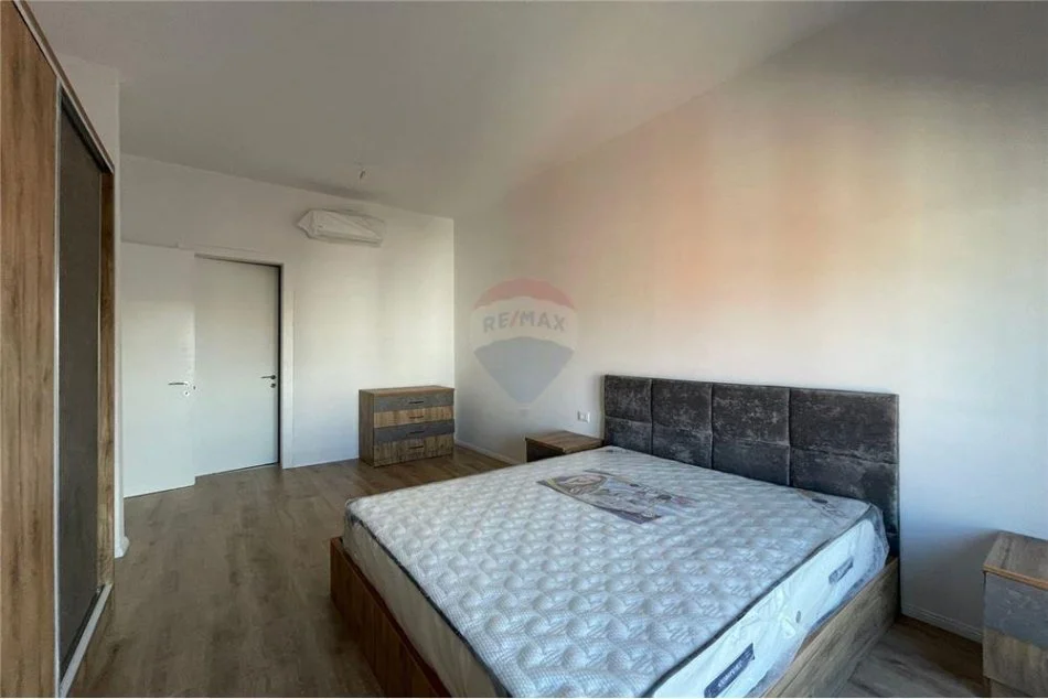 Tirane, jepet me qera apartament 2+1+Aneks+Ballkon , 116 m² 850 € (Rruga e Kavajes - Kompleksi Delijorgji)