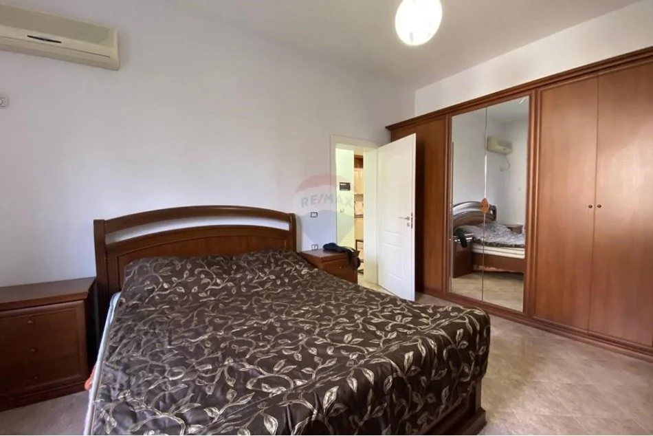 Tirane, jepet me qera apartament 3+1 Kati 1, 95 m² 850 € (Apartament 3+1 per qira tek Vasil Shanto!)