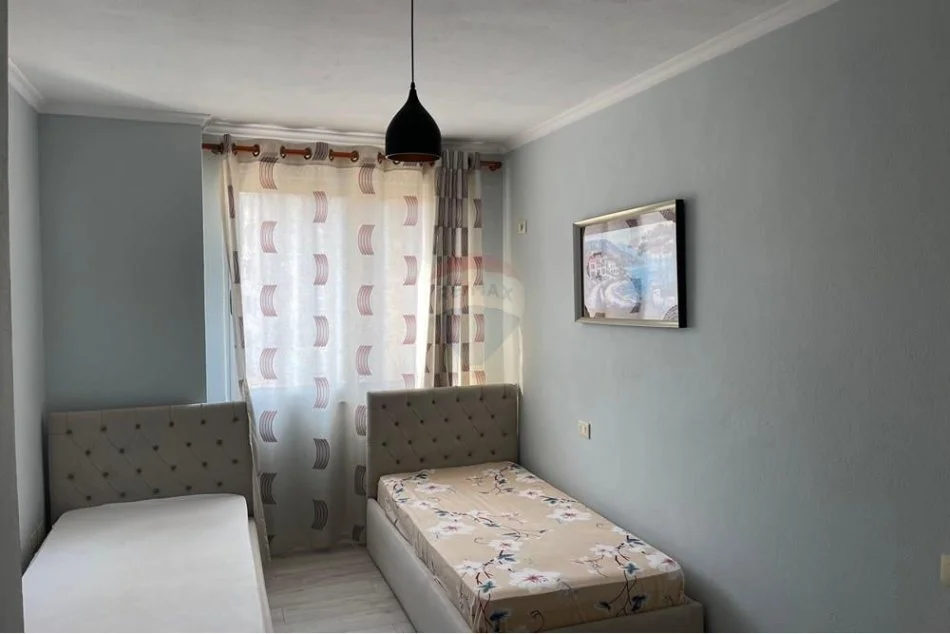 Tirane, shitet apartament 2+1 Kati 2, 111 m² 195.000 € (Pazari i Ri,)