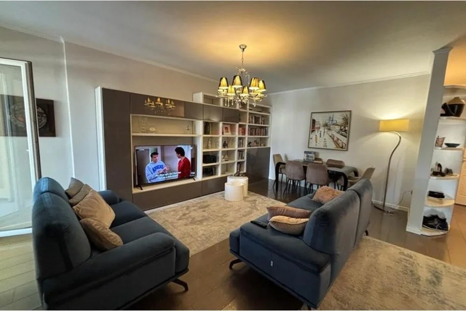 Tirane, shitet apartament 2+1 , 132 m² 295.500 € (Apartament 2+1 per shitje tek Rruga Elbasanit!)