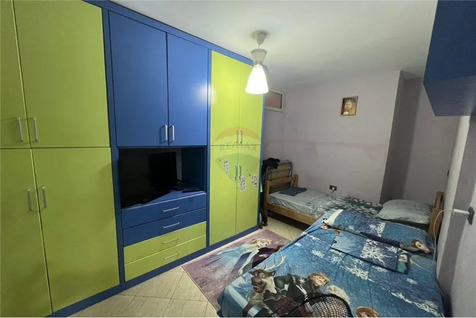 Tirane, shitet apartament 2+1 Kati 2, 85 m² 116.000 € (Apartament 2+1 ne shitje ne Rrugen 5 Maji)