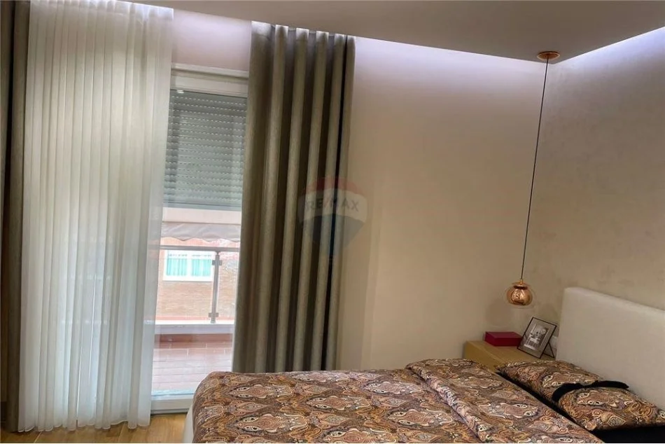 Tirane, shitet apartament 2+1 Kati 4, 83 m² 145.000 € (APARTAMENT 2+1 &amp; PARKIM PER SHITJE TE UNAZA E RE)