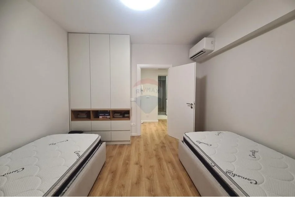 Tirane, jepet me qera apartament 2+1+Ballkon Kati 2, 92 m² 900 € (Rruga e Durresit)