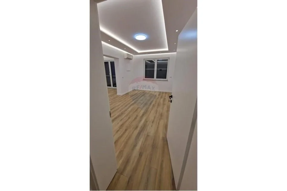 Tirane, shitet apartament 3+1 Kati 3, 104 m² 255.000 € (Apartament 3+1 per shitje tek Rr. Durresit !)