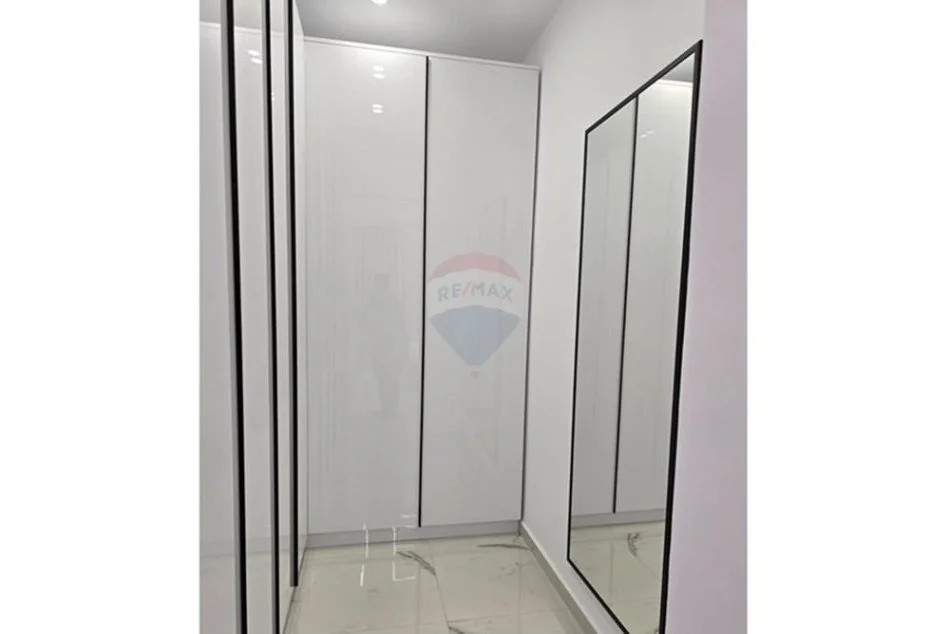 Tirane, jepet me qera apartament 1+1 Kati 5, 75 m² 650 € (Apartament 1+1 me qira Kodra Diellit)