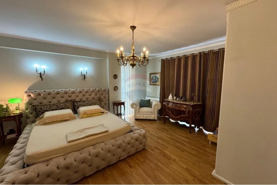 Tirane, shitet apartament 4+1 Kati 7, 266 m² 750.000 € (Rruga e Dibrës - Selvia)
