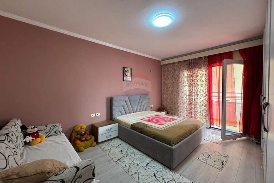 Tirane, jepet me qera apartament 2+1 Kati 7, 107 m² 520 € (Astir - Unaza e Re)