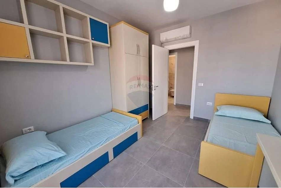 Tirane, jepet me qera apartament 2+1 Kati 5, 110 m² 750 € (Stacioni i Trenit)