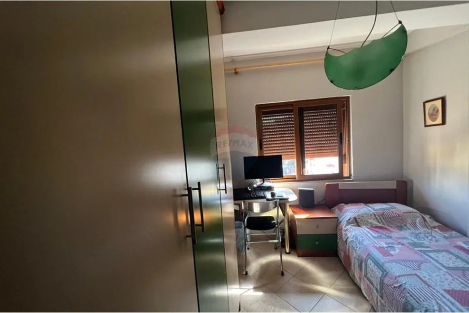 Tirane, shitet apartament 3+1 Kati 5, 80 m² 105.000 € (Brryli - Rruga Bardhyl,)