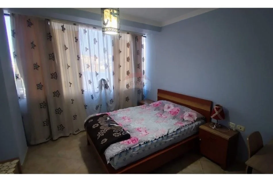 Tirane, jepet me qera apartament 2+1 Kati 3, 105 m² 650 € (21 Dhjetori)