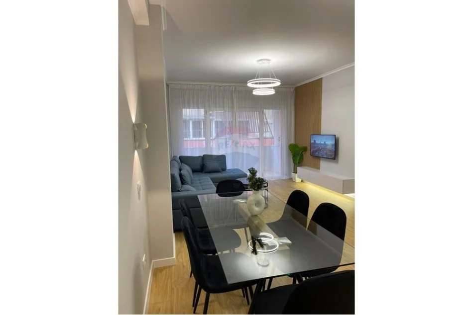 Tirane, shitet apartament 1+1 Kati 6, 74 m² 118.000 € (Astir)