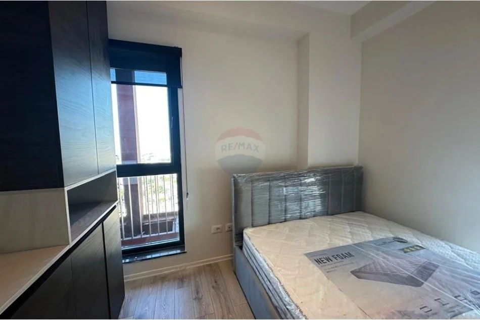 Tirane, jepet me qera 2+1+Ballkon , 120 m² 1.500 € (Rruga e Kavajes)