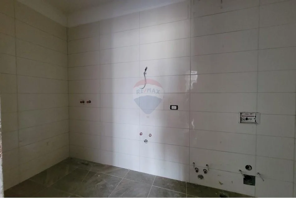 Tirane, shitet apartament 2+1 , 111 m² 156.400 € (Rruga Dritan Hoxha - Laprakë)