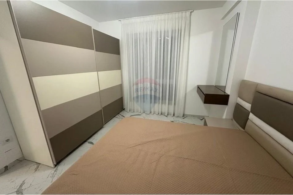 Tirane, jepet me qera apartament 2+1 Kati 6, 90 m² 750 € (Myslym Shyri)