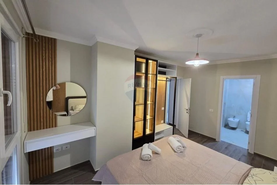 Tirane, jepet me qera apartament 2+1 Kati 5, 100 m² 650 € (Selitë - Pallati me Shigjeta)