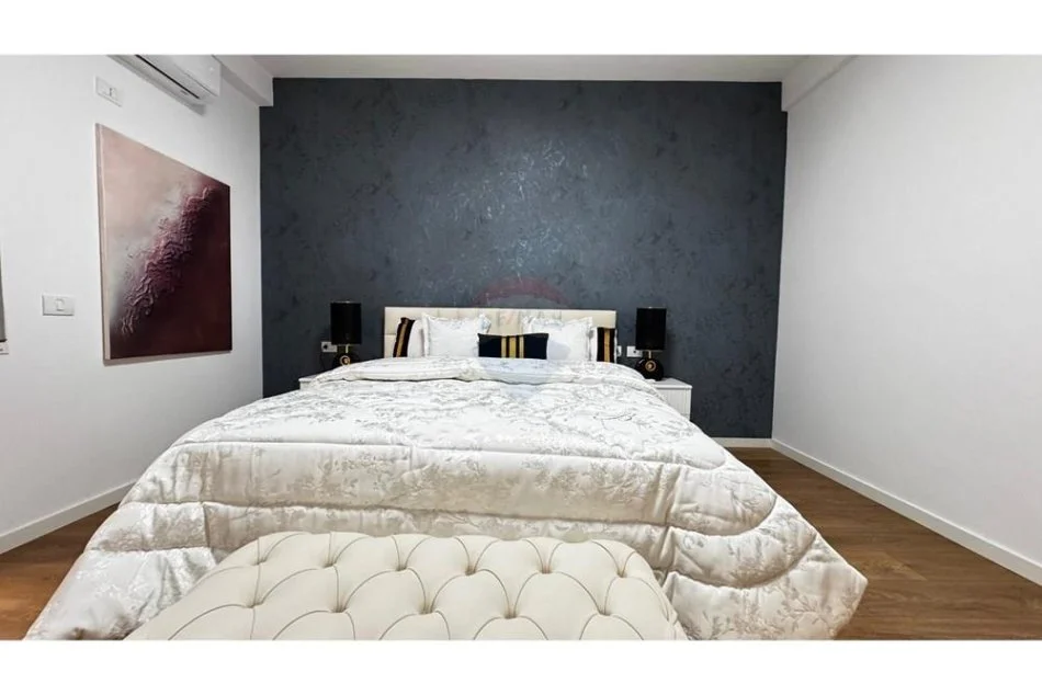 Tirane, shitet apartament 1+1+Ballkon Kati 7, 70 m² 178.000 € (Komuna e Parisit)