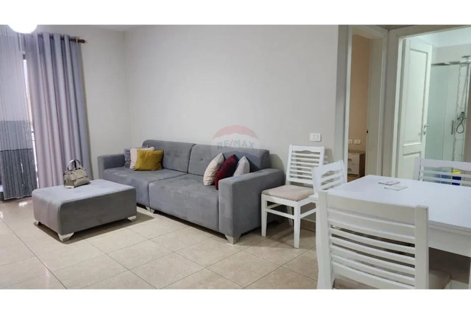 Tirane, jepet me qera apartament 1+1 Kati 5, 73 m² 650 € (Kompleksi Delijorgji)