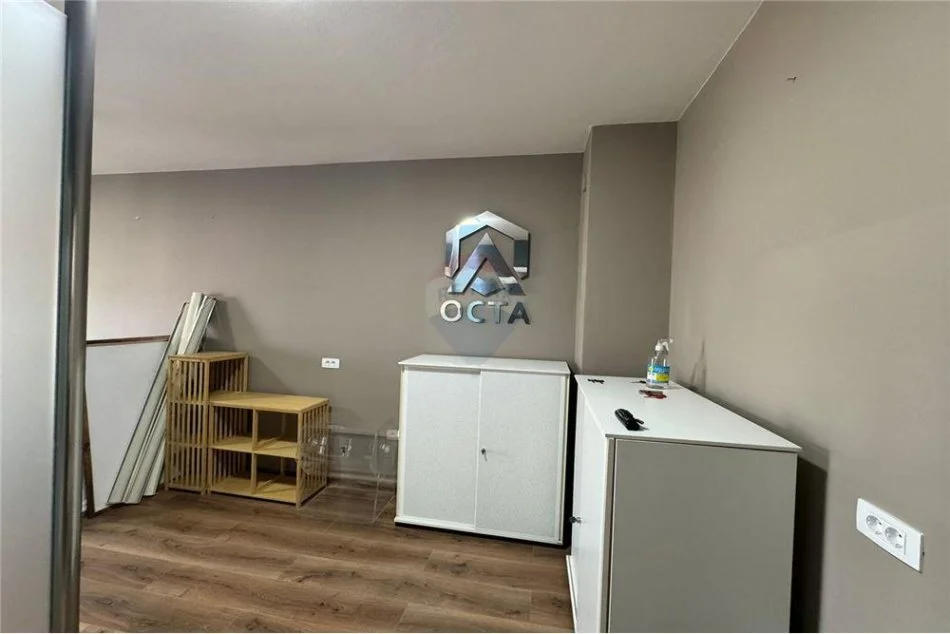 Tirane, jepet me qera Kati 6, 60 m² 500 € (Rruga e Kosovareve)