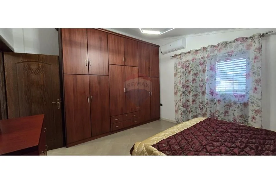 Tirane, jepet me qera apartament 2+1 , 140 m² 450 € (Selitë, Shqipëri)