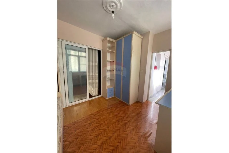 Tirane, jepet me qera 2+1 Kati 3, 93 m² 400 € (dritan hoxha - Laprakë, Shqipëri)
