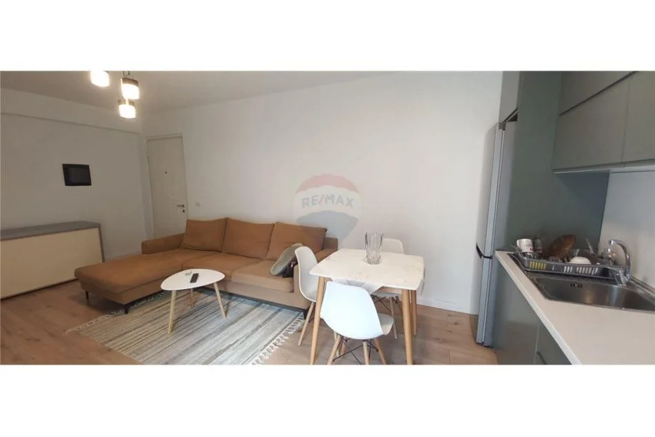 Tirane, jepet me qera apartament 1+1 Kati 3, 60 m² 700 € (Reshit Collaku - Shallvaret - Myslym Shyri -)