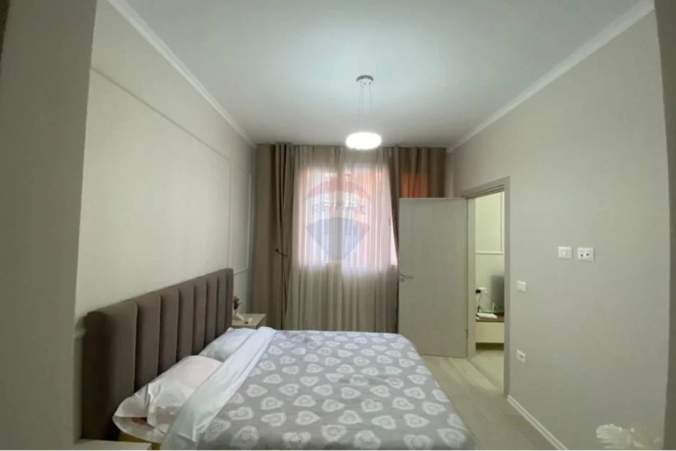 Tirane, jepet me qera apartament 1+1 Kati 3, 75 m² 550 € (Astir, Unaza e Re, River Residence)