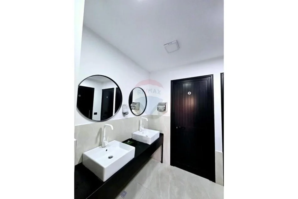 Tirane, jepet me qera Kati 0, 50 m² 700 € (Parku Olimpik)