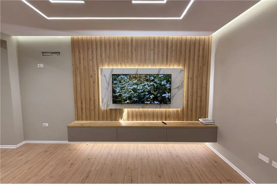 Vlore, shitet apartament+verande | Penthouse 2+1+Aneks+Ballkon Kati 9, 131 m² 187.000 € (Gjyqi Vjeter)