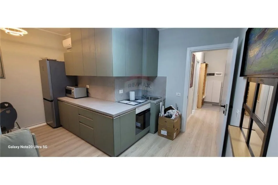 Tirane, shitet apartament 3+1 , 122 m² 267.500 € 