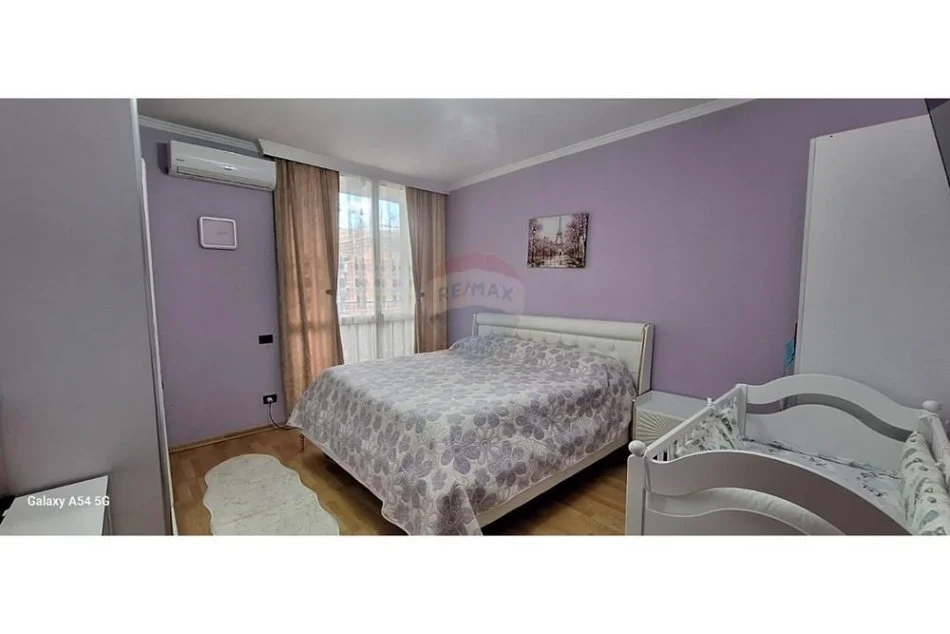 Tirane, jepet me qera apartament 2+1 , 110 m² 750 € (Rruga Tish Dahia)
