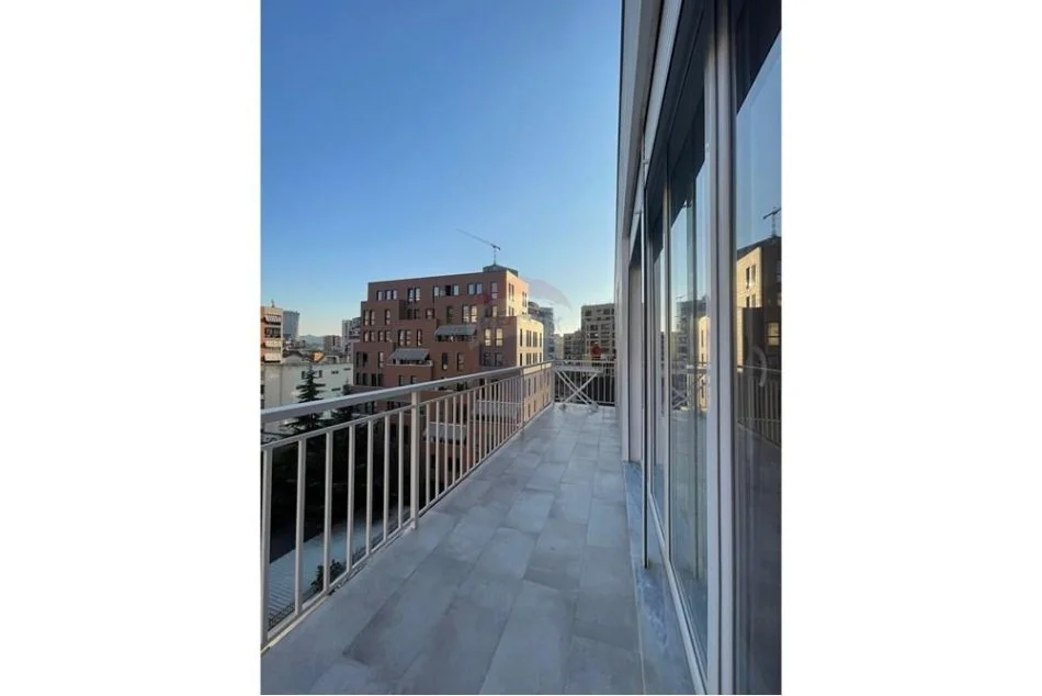 Tirane, jepet me qera apartament 1+1 Kati 6, 78 m² 700 € (rruga e barrikadave)