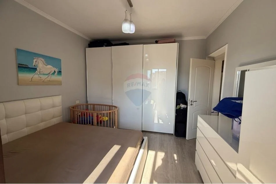 Tirane, jepet me qera apartament 1+1+Aneks+Ballkon Kati 5, 60 m² 550 € (Myslym Shyri)