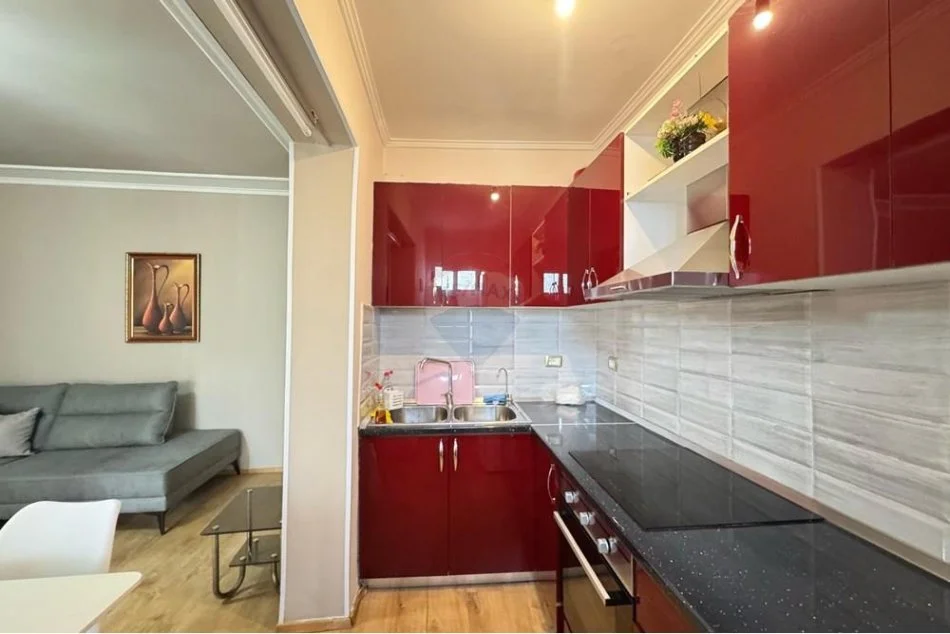 Tirane, shitet apartament 3+1 Kati 5, 78 m² 135.000 € (Selite)