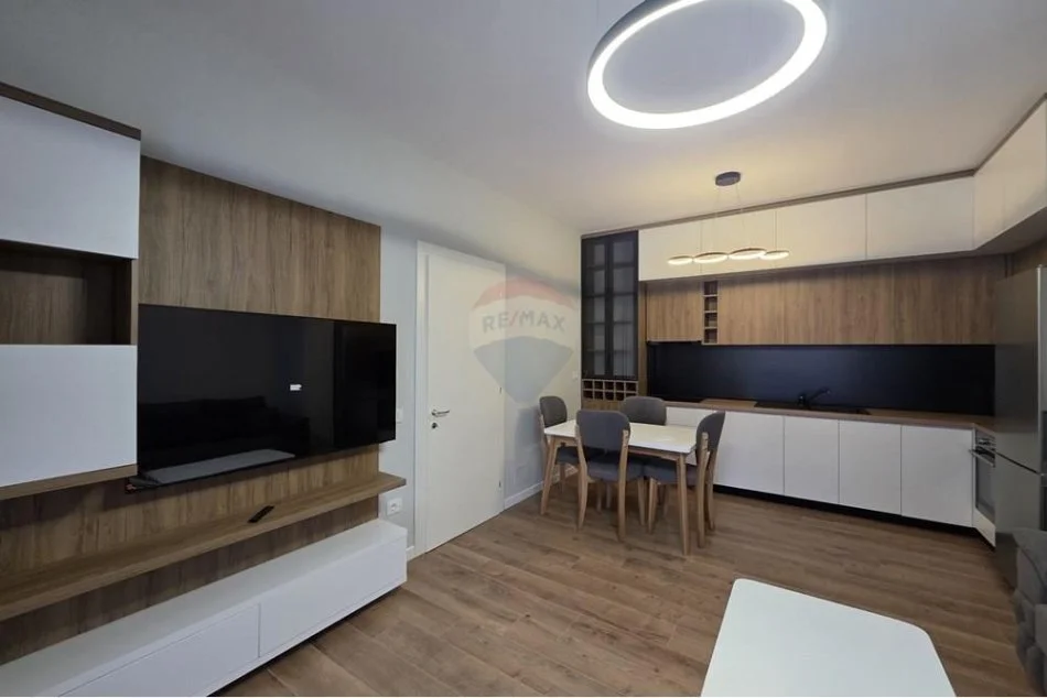 Tirane, jap me qera apartament 1+1 Kati 2, 75 m² 500 € (feizi himzo)