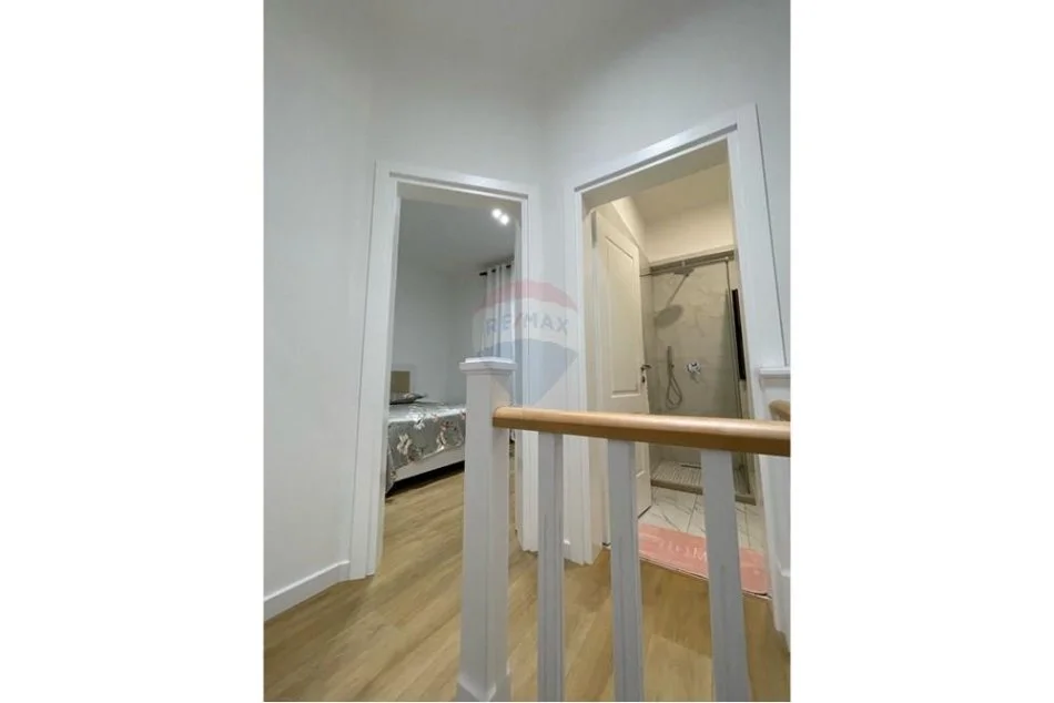 Tirane, jepet me qera Vile 2+1 Kati 2, 80 m² 1.000 € (qemal stafa)