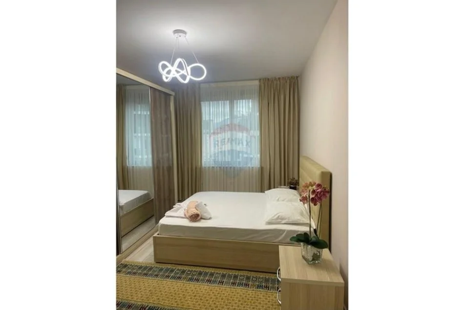 Tirane, jepet me qera apartament 1+1 Kati 9, 58 m² 1.000 € 