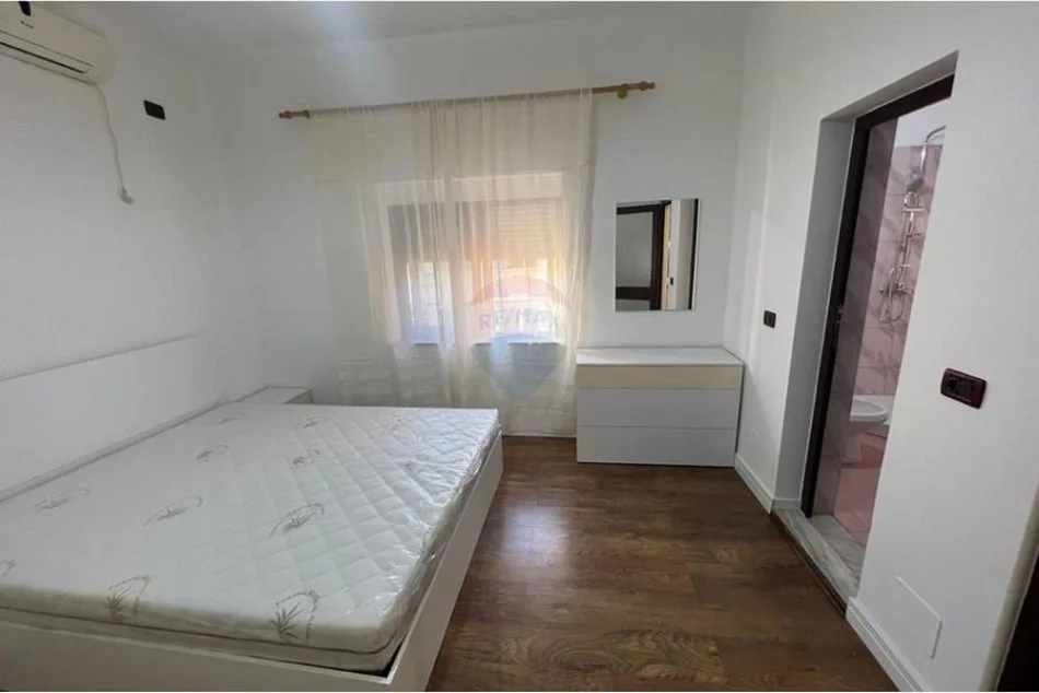 Tirane, jepet me qera apartament 2+1 Kati 2, 101 m² 600 € (rruga mine peza)