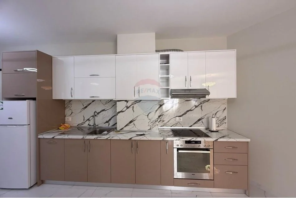 Tirane, jepet me qera apartament 1+1 , 70 m² 600 € (rruga haxhi hysen dalliu)