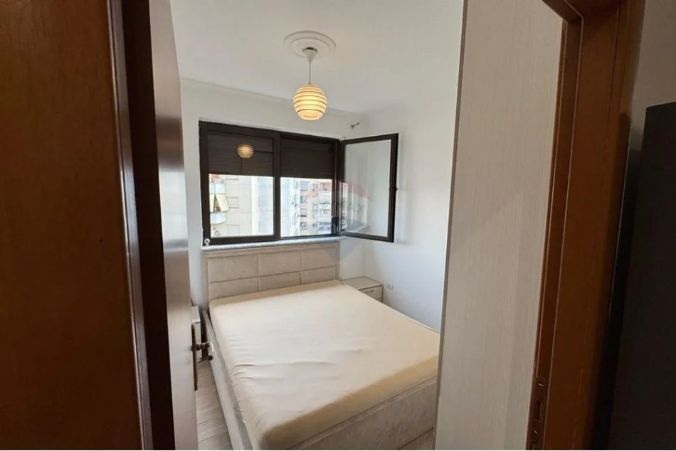 Tirane, jepet me qera apartament 2+1 , 68 m² 600 € (don bosko)