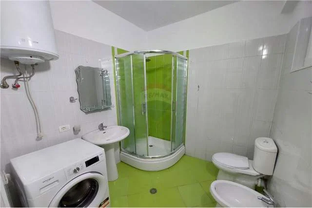 Tirane, jepet me qera apartament 2+1 Kati 1, 112 m² 600 Euro