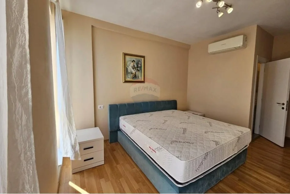 Tirane, jepet me qera apartament 2+1 , 90 m² 800 € (21 DHJETORI)