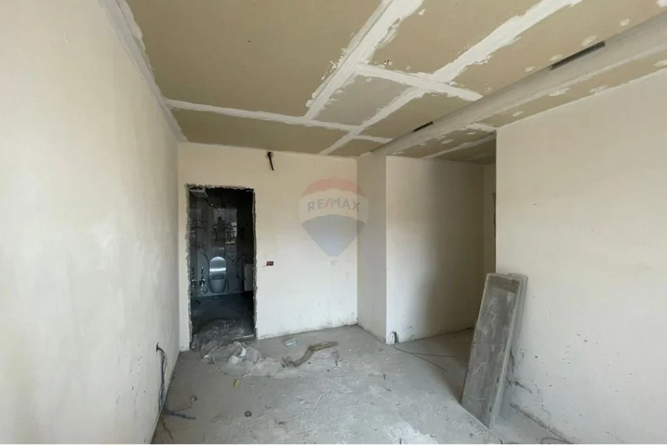 Tirane, shes apartament 2+1 Kati 6, 117 m² 288.000 € (Rruga e Durrsit)
