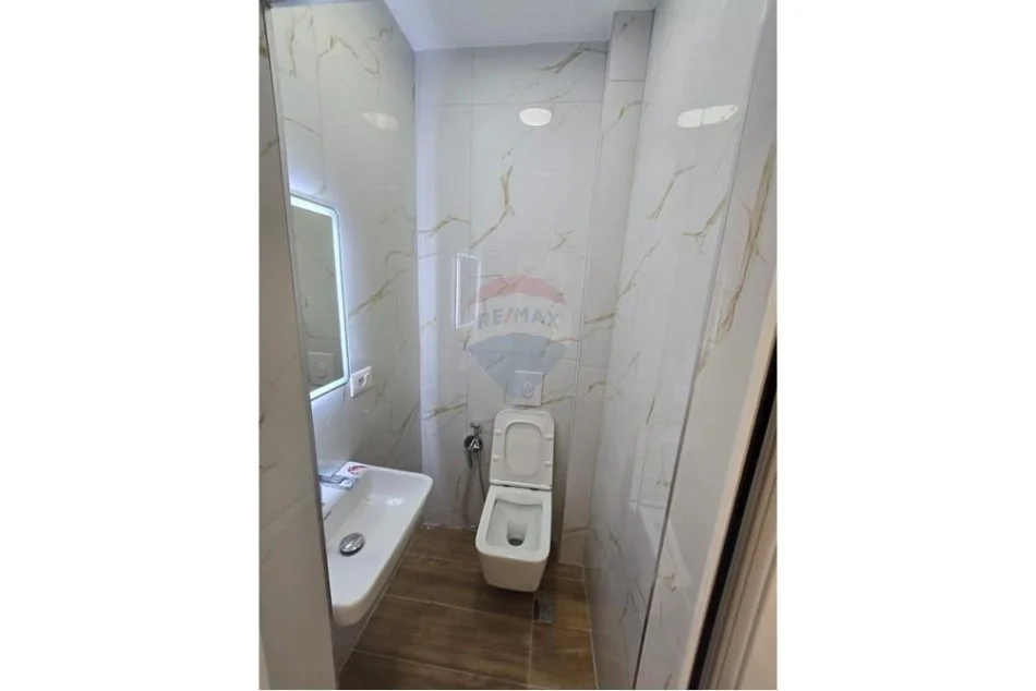 Tirane, shitet apartament 2+1+Aneks+Ballkon Kati 4, 75 m² 185.000 € (rruga Myslym Shyri)