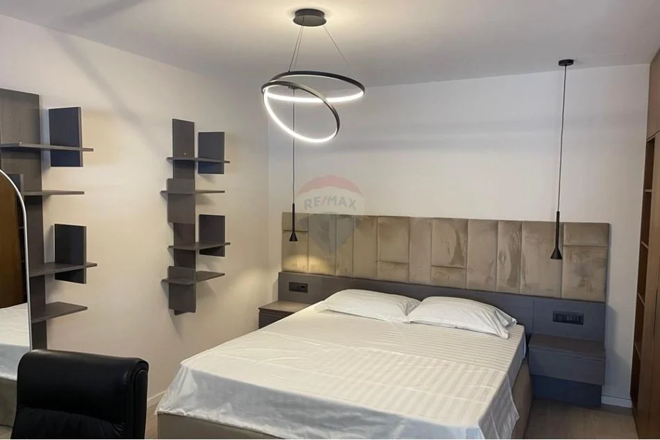 Tirane, jepet me qera apartament te 9 Kateshet , 700 €