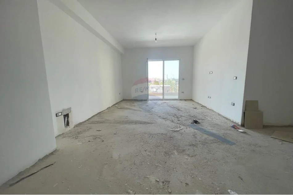 Tirane, shitet apartament 2+1+Aneks+Ballkon Kati 5, 117 m² 175.000 € (laprake)