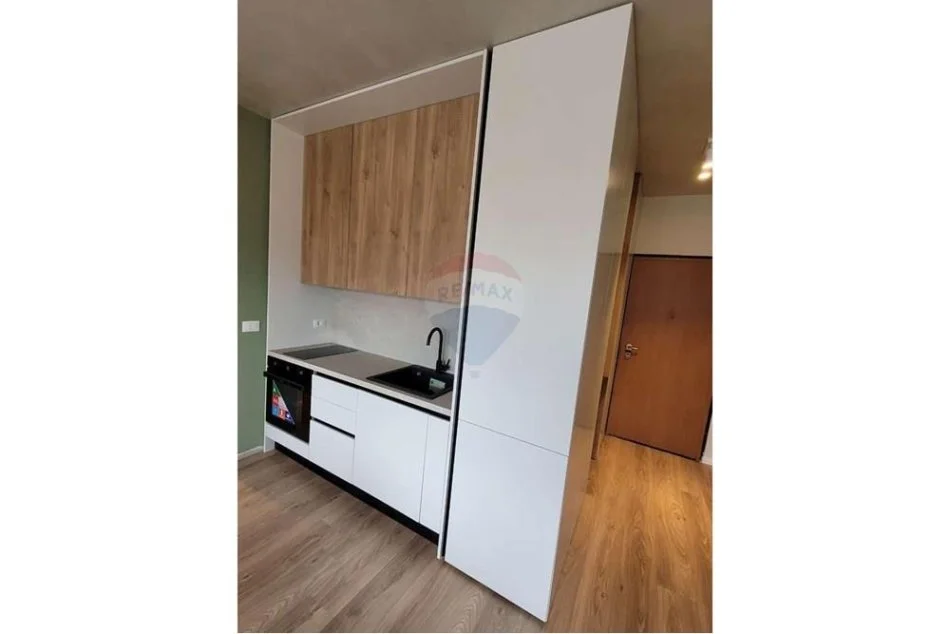Tirane, jepet me qera 1+1 Kati 7, 55 m² 500 € (Teodor Keko)