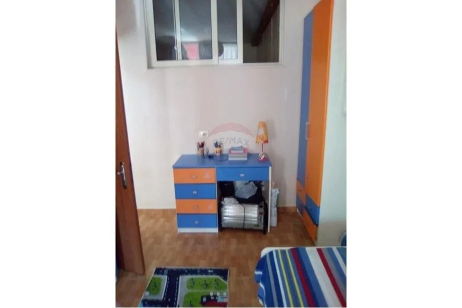 Tirane, jepet me qera 2+1+Ballkon , 85 m² 400 € (Yzberisht)