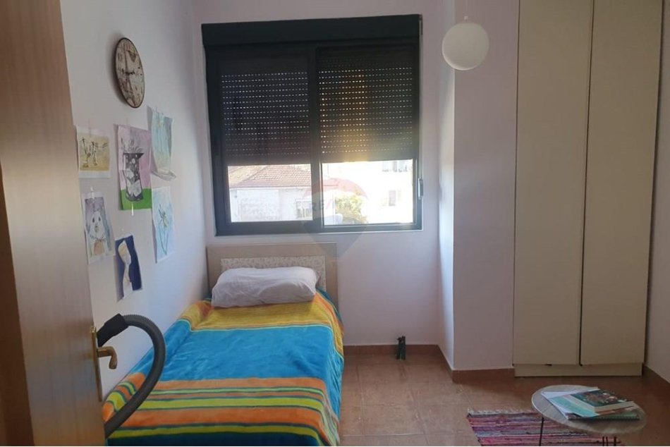 Tirane, jepet me qera apartament 2+1 , 101 m² 550 € (Pazari i Ri - ATSH)