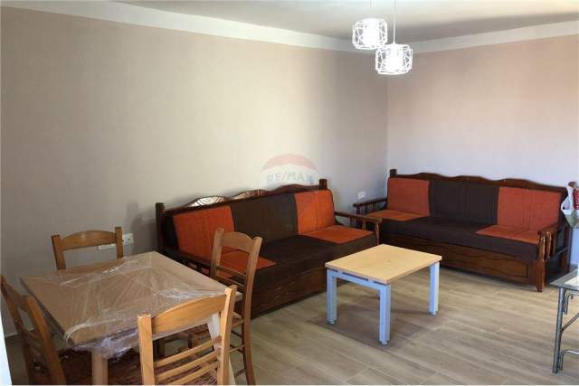 Tirane, jepet me qera apartament 2+1+BLK Kati 5, 70 m² 400 Euro (Mine Peza)